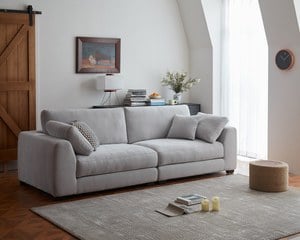 哈尼亞 一字型布沙發｜雪花絨布 × 高回彈坐墊 × 十年骨架保固 – 擇木深耕系列