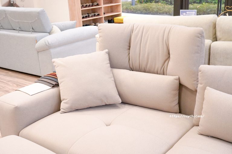 高背沙發微彎頭枕設計示意