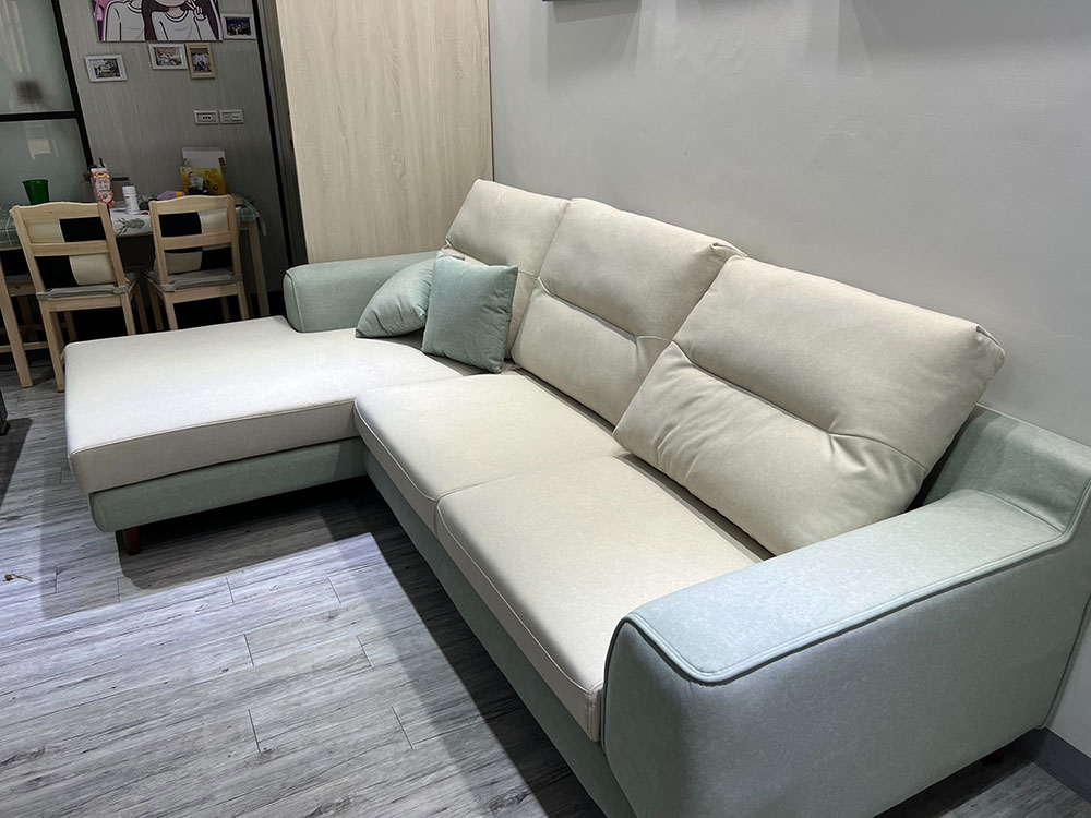 YKS 奧斯頓L型貓抓布沙發｜台南客人實拍沙發右側面｜擇木深耕系列熱銷款