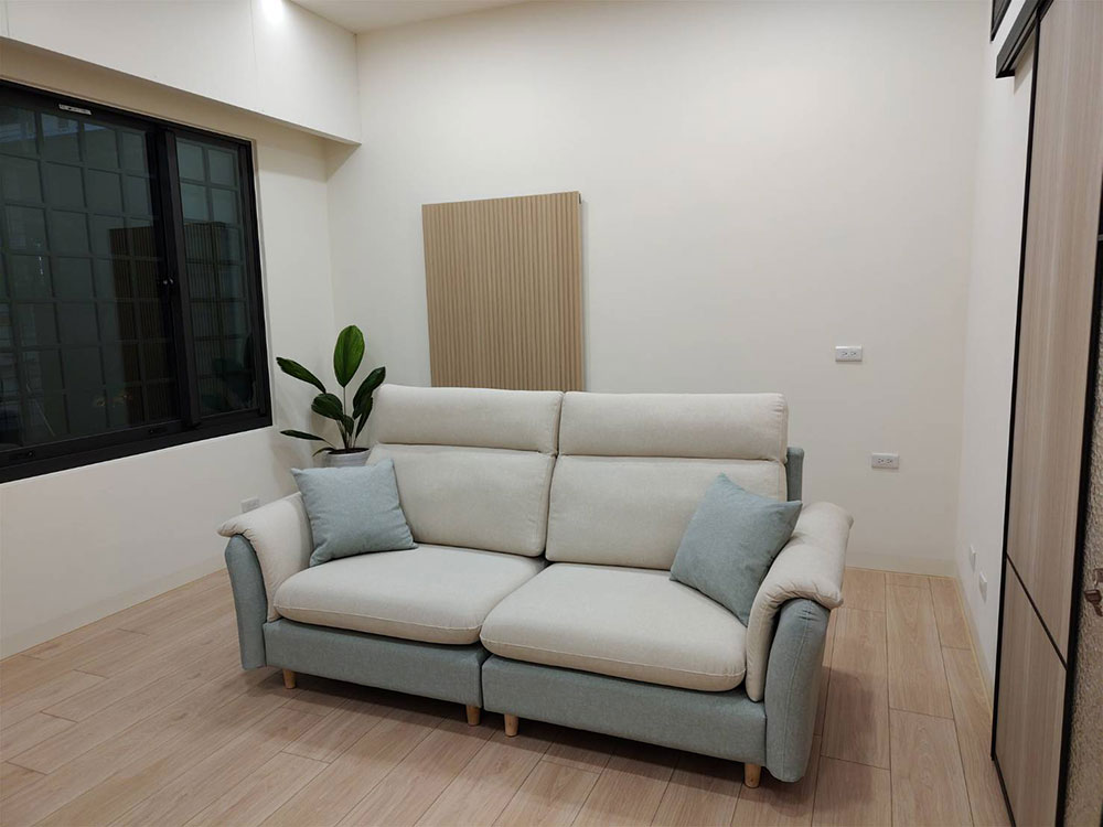 貝拉貓抓布沙發｜彰化埔鹽黃小姐孝親房實拍｜YKS沙發