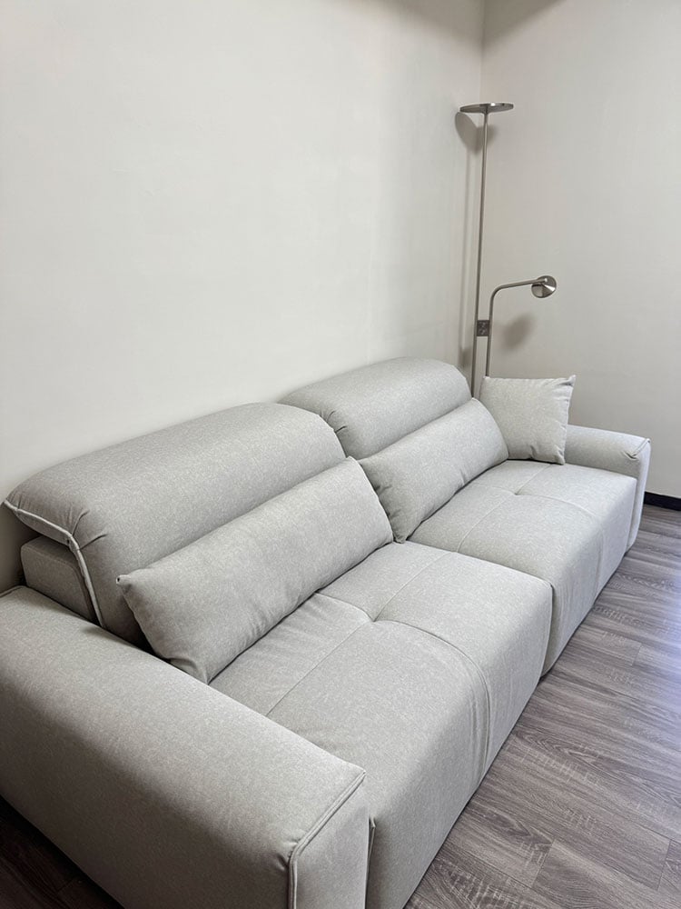 YKS 波比拼拼貓抓布模組沙發｜台中北屯客人開箱實拍沙發側面｜擇木深耕系列熱銷款