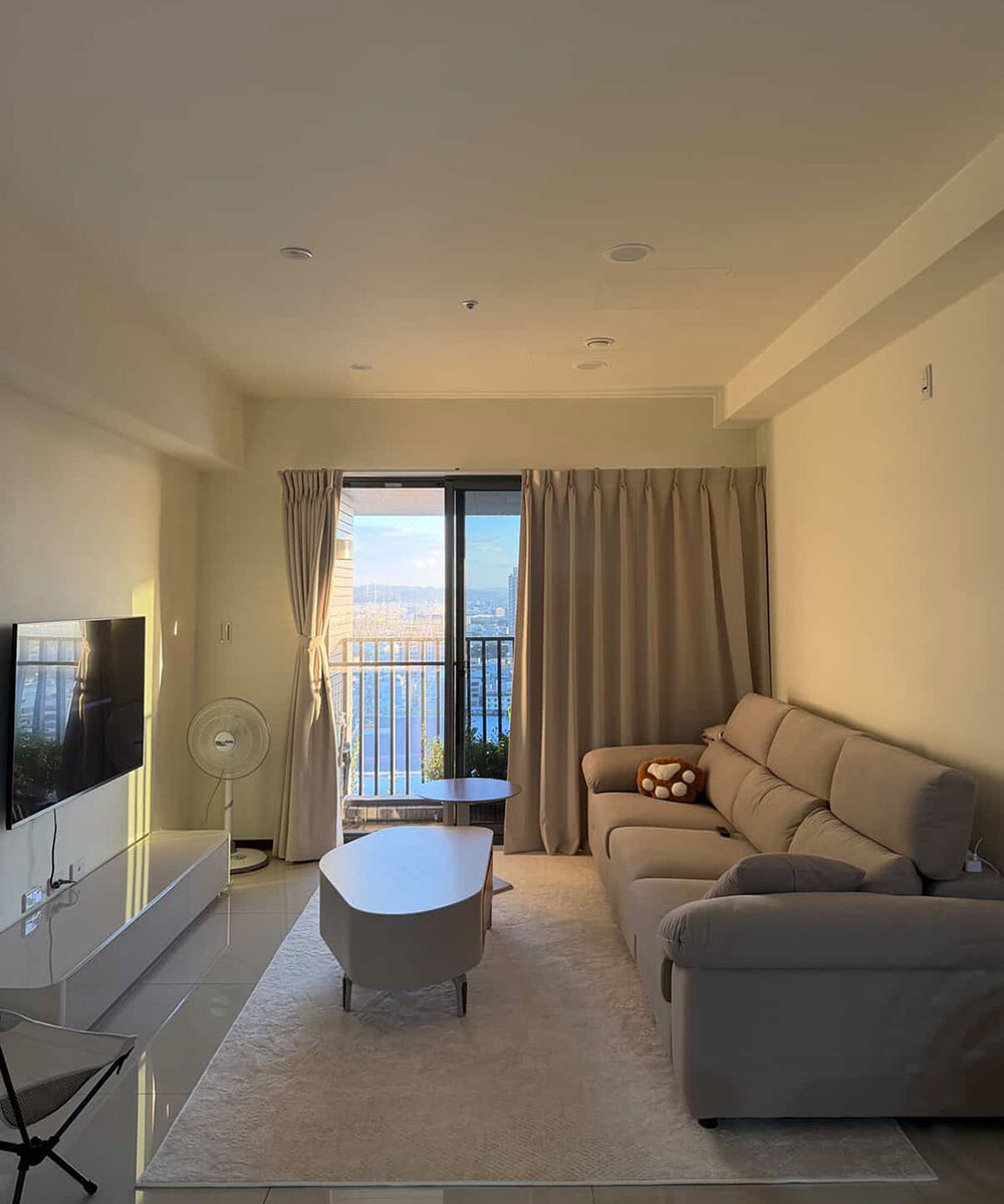 YKS 多麗絲L型布沙發｜台中林小姐客人開箱實拍客廳沙發｜擇木深耕系列熱銷款