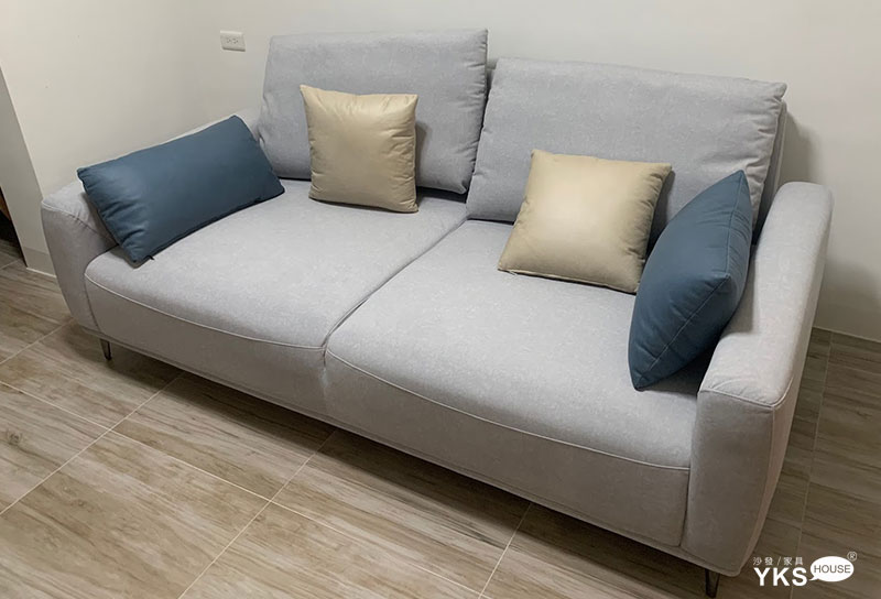 來自彰化展場客人客製沙發改色分享-喬治亞三人貓抓布沙發
