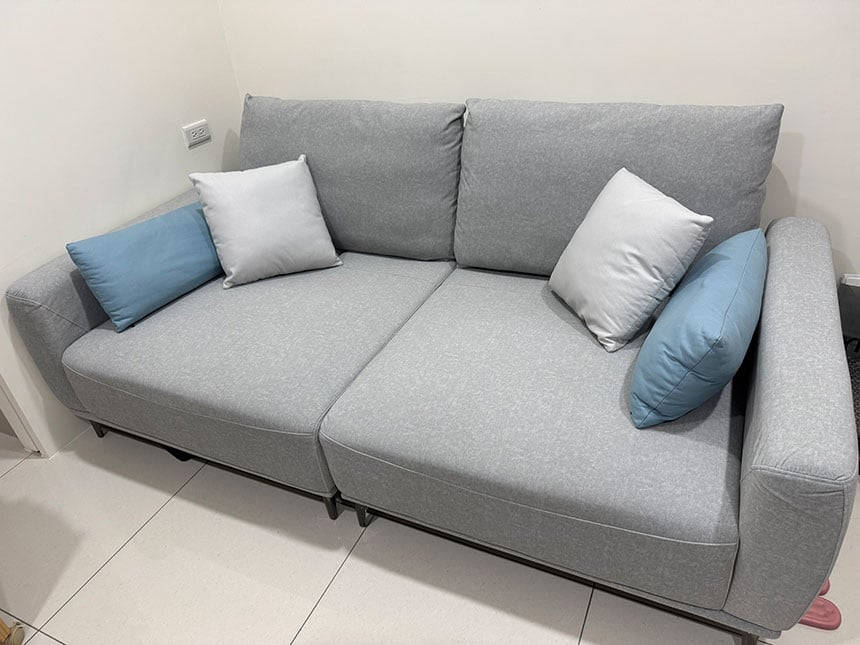 YKS 喬治亞三人座貓抓布沙發∣高雄鳳山沙發開箱實拍-1 YKS 喬治亞三人座貓抓布沙發|高雄鳳山實拍沙發|擇木深耕系列熱銷款