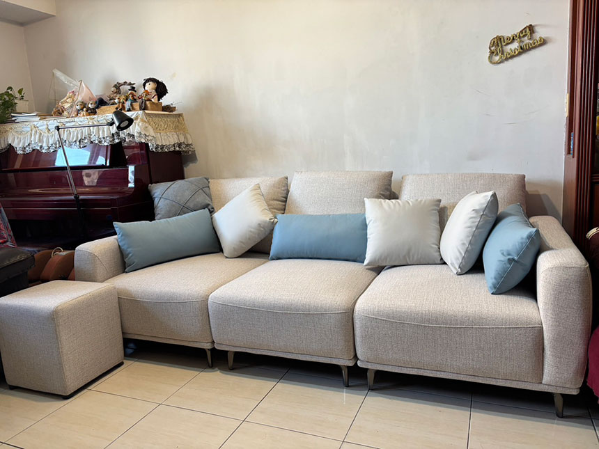 YKS 喬治亞客製貓抓布沙發∣高雄客人沙發開箱實拍 YKS 喬治亞客製L型貓抓布沙發|高雄左營客人開箱實拍沙發正面|擇木深耕系列熱銷款