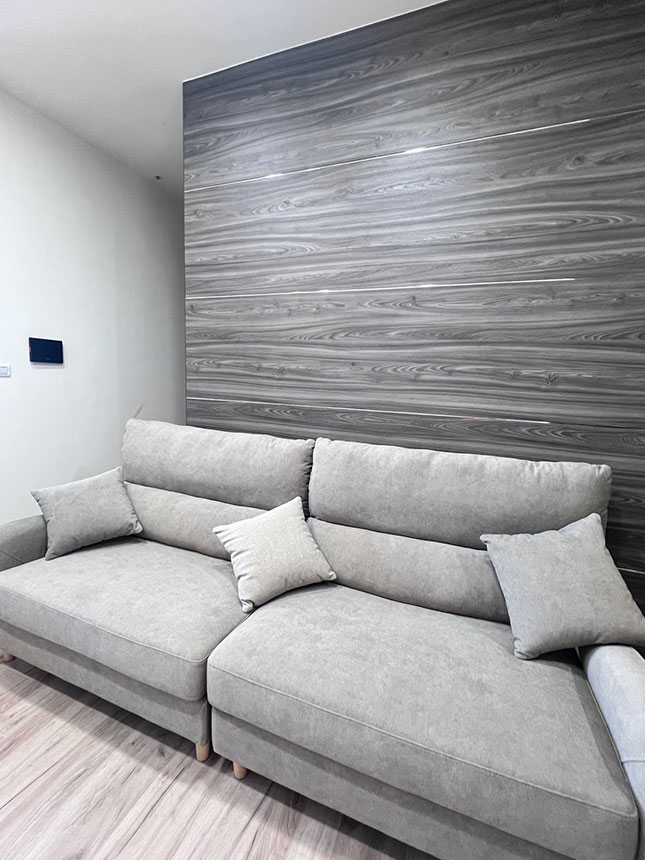 YKS 哈莉特L型貓抓布沙發｜新竹張小姐開箱實拍沙發側面｜擇木深耕系列熱銷款