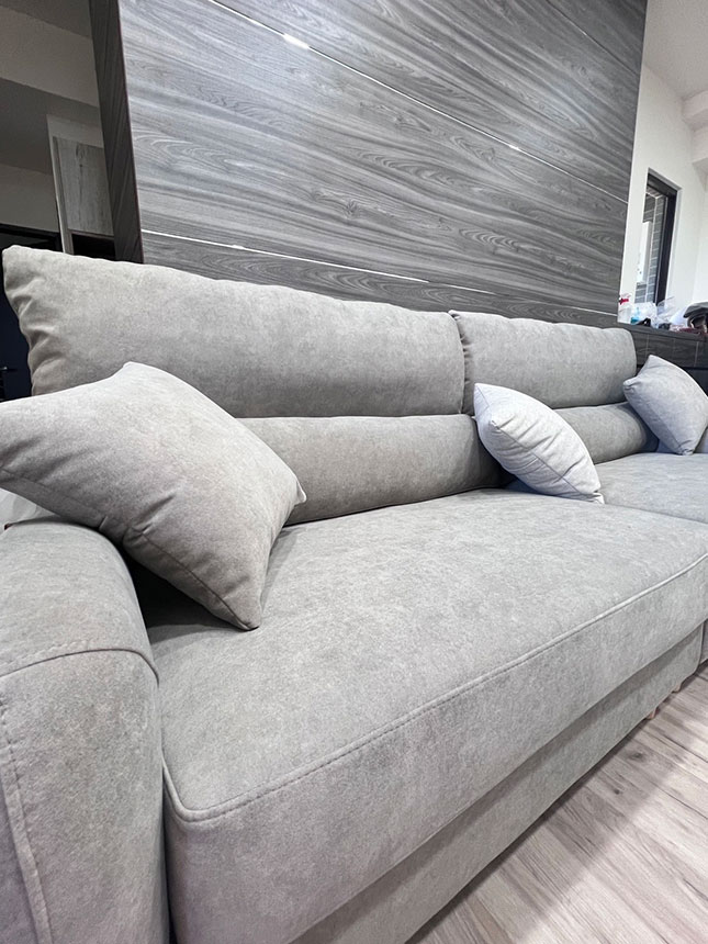 YKS 哈莉特L型貓抓布沙發｜新竹張小姐開箱實拍沙發側面｜擇木深耕系列熱銷款