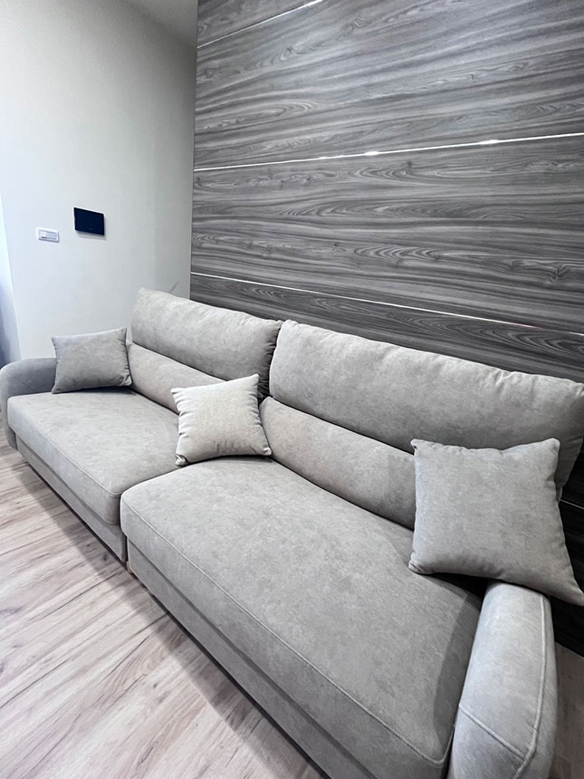 YKS 哈莉特L型貓抓布沙發｜新竹張小姐開箱實拍沙發側面｜擇木深耕系列熱銷款