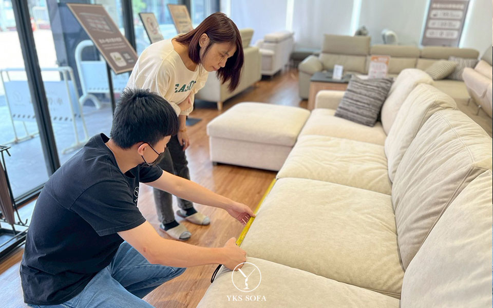 沙發尺寸測量方式示意圖｜選沙發前必看的量尺方法
