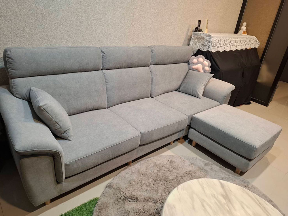 蕾貝卡 L 型布沙發|客製貓抓布布料與靠背微調使用情境 蕾貝卡 L 型布沙發|客製貓抓布與坐感微調細節|YKS 沙發