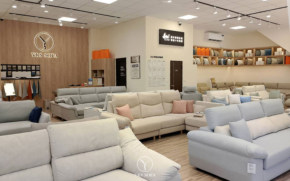台中沙發推薦｜YKS 台中展示體驗館大客廳沙發實景