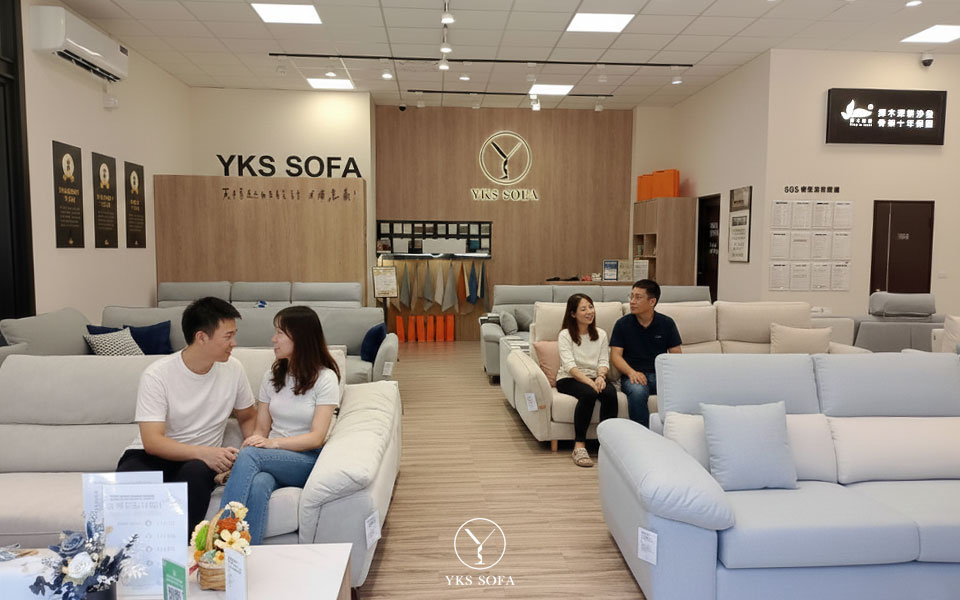 台中沙發體驗館｜試坐區與走道動線實拍