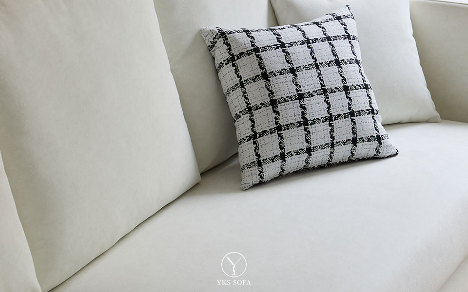 觸感極簡主義沙發｜貓抓絨布與高機能布料